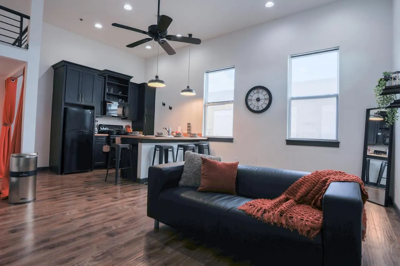 Old West Studio Lofts West Tampa