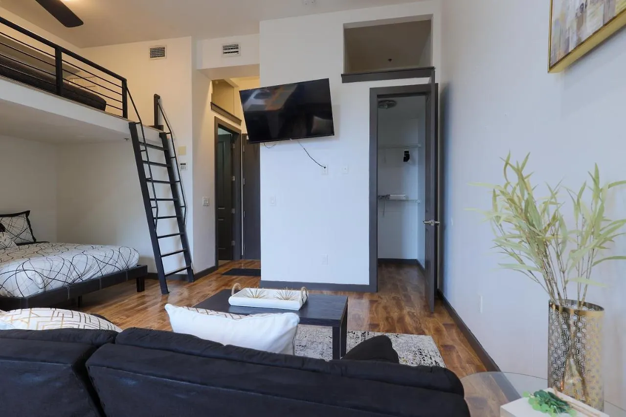 Old West Studio Lofts West Tampa